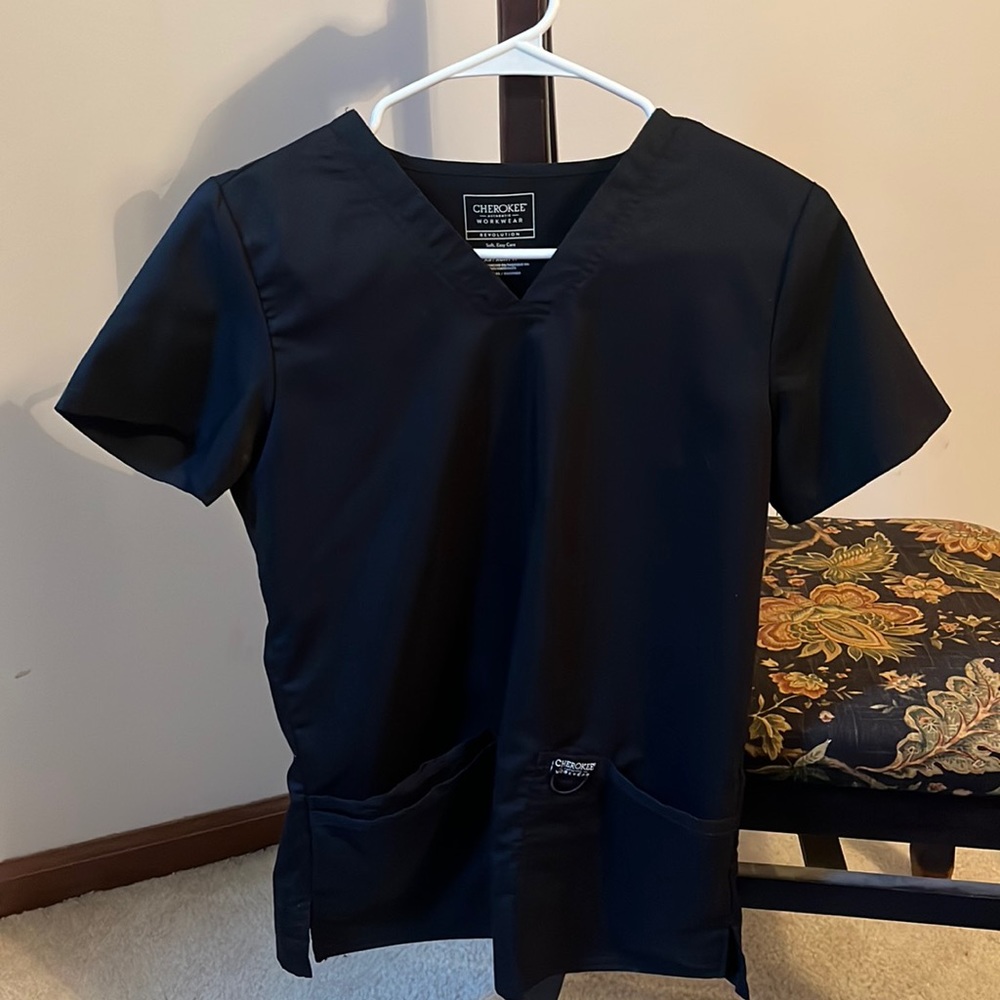 Cherokee Scrub Top